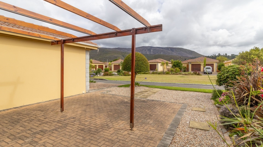 3 Bedroom Property for Sale in Sandbaai Western Cape